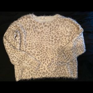 Soft leopard print over size sweater